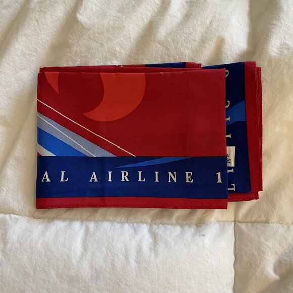 Delta Airlines Crew Flight Attendant Red Silk Scarf. 1996 Atlanta Olympics. - Picture 7 of 7